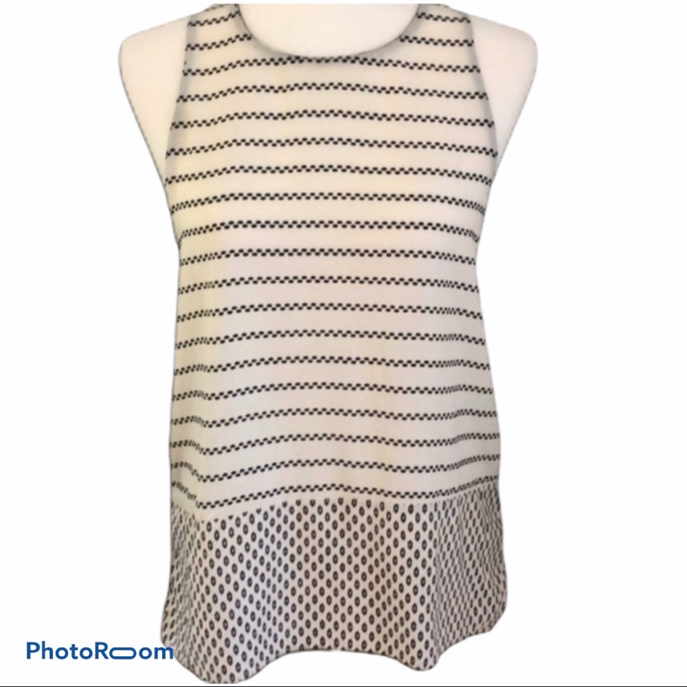 ELODIE WHITE BLACK SLEEVELESS TOP M NWT